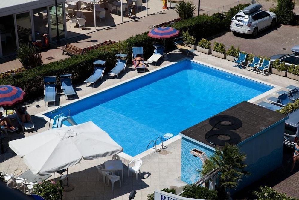 Hotel Paloma Rímini Exterior foto
